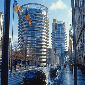 杭州大学生简介范文