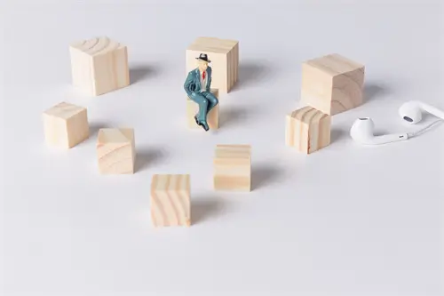 北京外语大学钟英杰简介